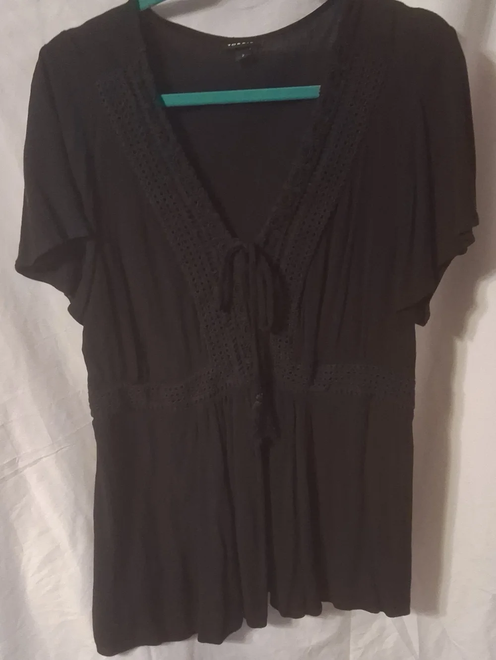 torrid Black V-Neck Tie-Front Tunic with Crochet Trim - Picture 1 of 2